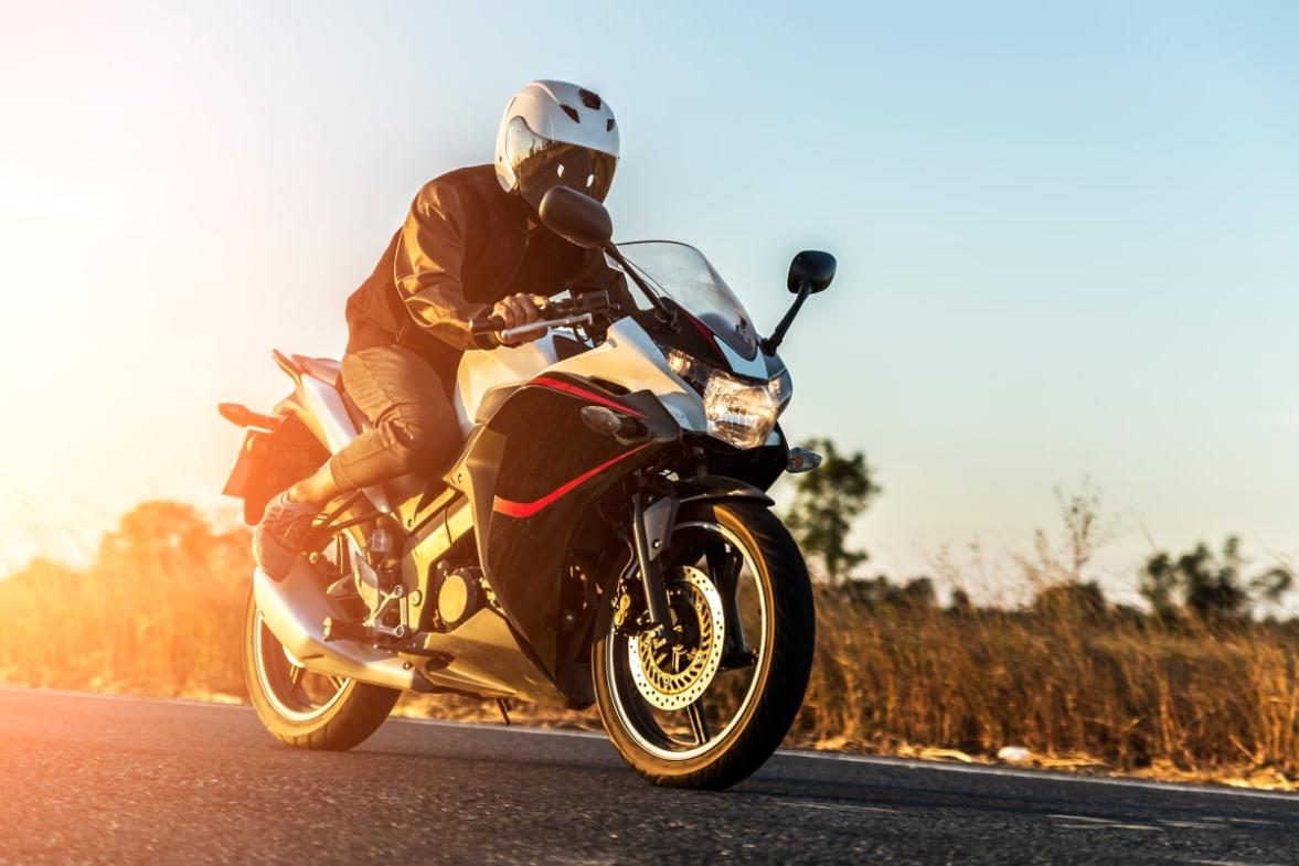 What Are the Differences Between Motorcycle Insurance and Car Insurance?